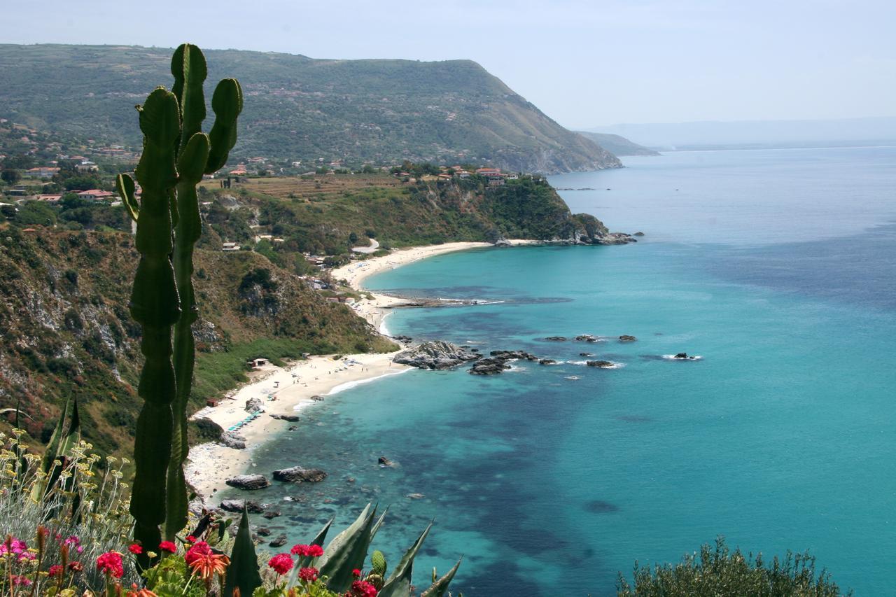 Hotel Il Gattopardo Capo Vaticano Exterior foto